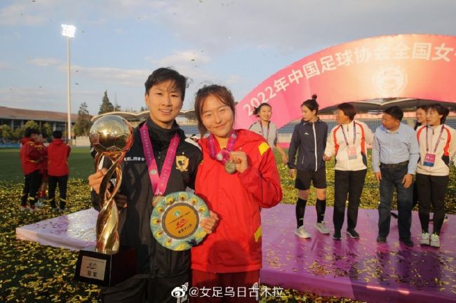 他怎么也没想到，被这帮人围起来的，竟然是叶辰叶大师。